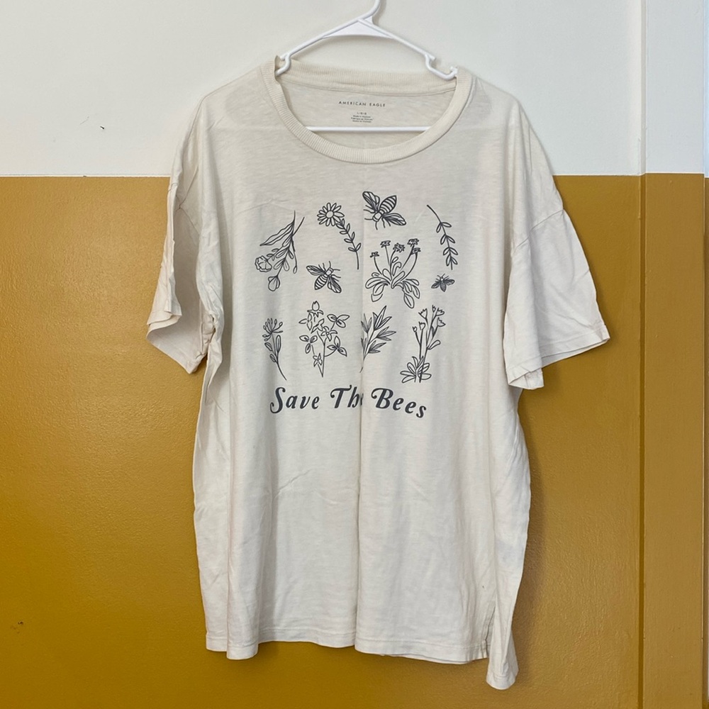 American Eagle “Save the Bees” oversized tee